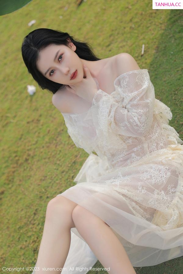 尹甜甜  [XiuRen]高清写真图 2023.02.22 No.6303 尹甜甜 万宁旅拍第9张图片